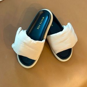 White Fox Puffy Tan Slides Sandals Size 9